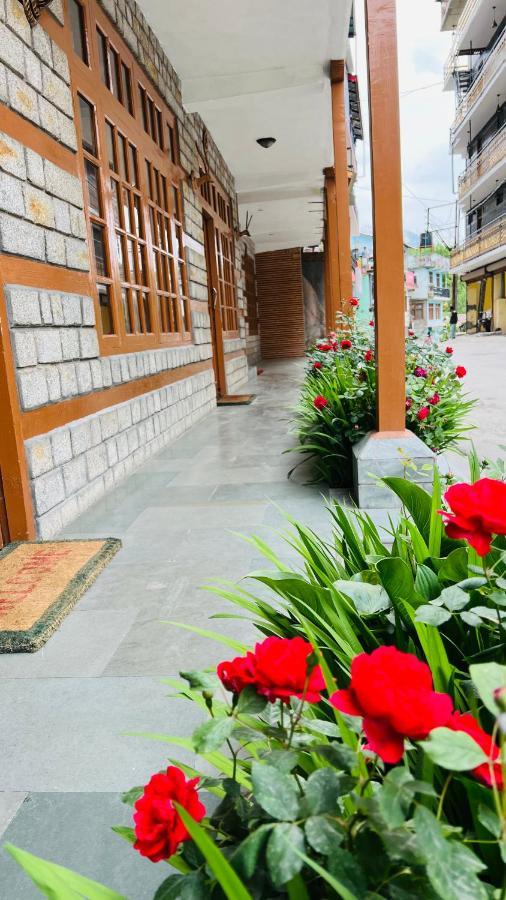 Sita Classic, Most Comfortable Family Hotel In Manali Dış mekan fotoğraf